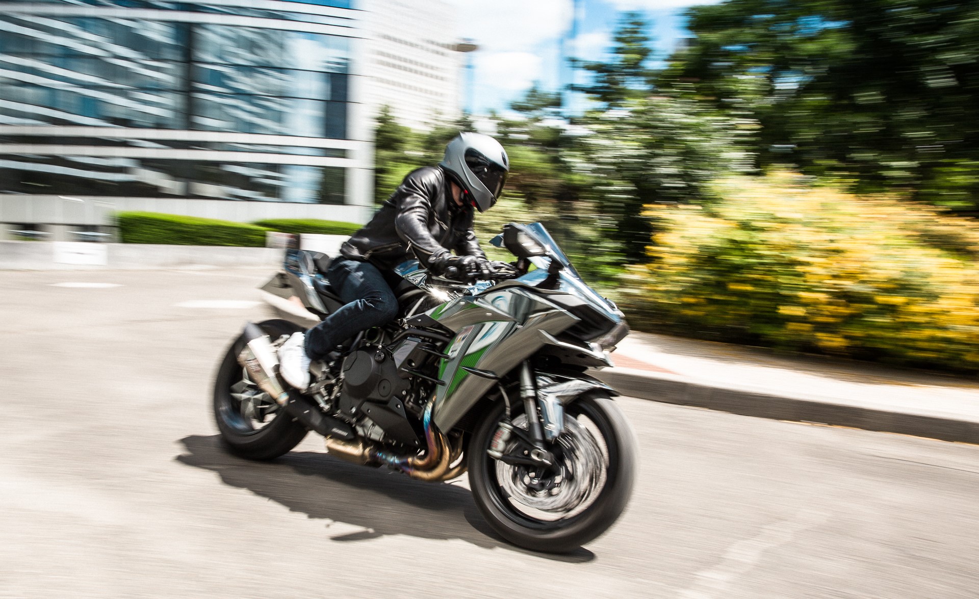 Quand changer de casque moto ? - #RoadbookScooteo